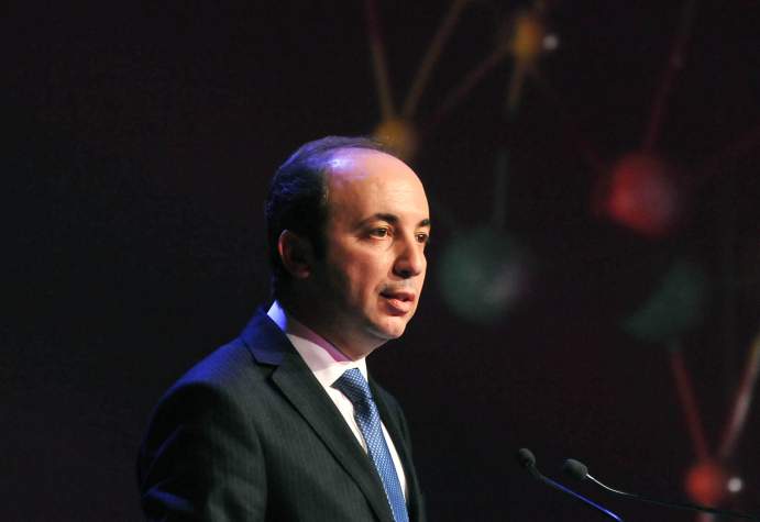 بعد إخراجه من الحكومة.. حزب التقدم والإشتراكية يتخذ إجراءات تأديبية في حق الوزير الدكالي ومستشاريه