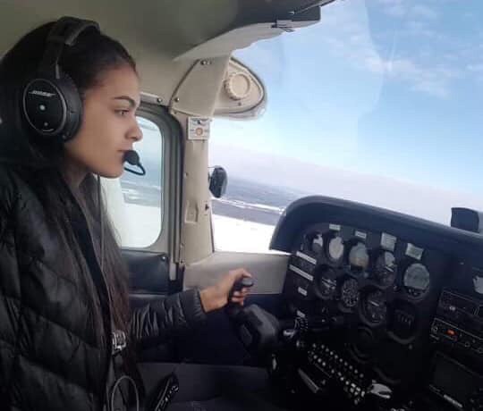 هند برش.. صورة تحكي نظرة أمل إلى مستقبل لم يكتمل