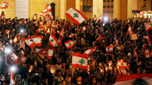 لبنان: المتظاهرون يرفعون سقف مطالبهم.. هل من مجيب؟