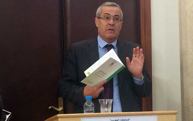 الوزير مافراسُوش آش واقع فْوزارتو!.. بنعبد القادر أُبلغ من طرف مستشار ملكي ببلاغ وزارة العدل بخصوص العفو الملكي عن هاجر الريسوني ومن معها ونصب نفسه ناطقا رسميا بإسم القصر الملكي لإعلان الخبر