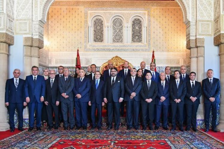 الوزراء ممنوعون من قضاء عطلتهم الصيفية خارج أرض الوطن ومرسوم يُلزمهم بالاستثمار في السياحة الداخلية