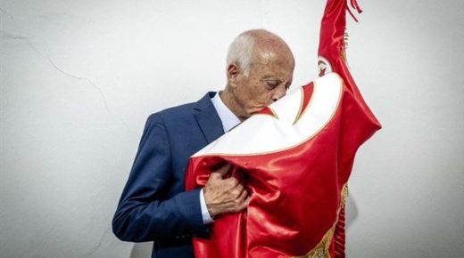أول قرار من قيس سعيد بعد فوزه برئاسة تونس