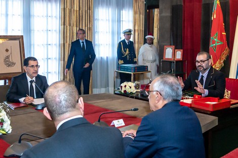 بسبب إنعدام الكفاءات وإعادة إستوزار الوجوه السابقة.. الديوان الملكي يصفع رئيس الحكومة ويرفض للمرة الثانية لائحة الوزراء الجدد