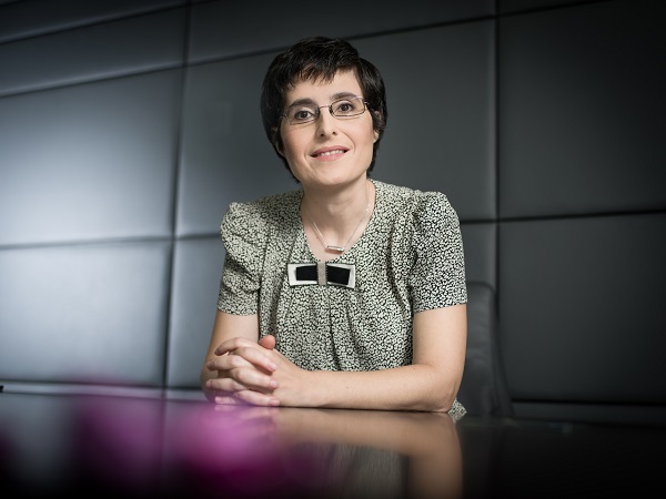 المديرة العام لشركة “إنوي” المملوكة للهولدينغ الملكي تشرع في تسريح أطر ومستخدميها بدون سند قانوني وترفض صرف المستحقات المالية لشركات تجمعها معها عقود عمل