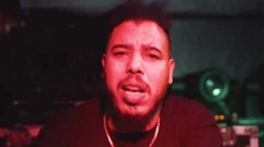 الحكم على مغني راب مغربي بالسجن سنة بتهمة “إهانة الشرطة” (فيديو)