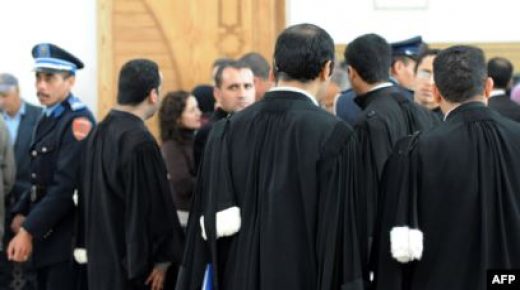 محامو المغرب يستعدون للاحتجاج أمام البرلمان ضد المصادقة على مادة في مشروع قانون الموازنة بعد تمنع الحجز على ممتلكات الدولة والبلديات رغم وجود أحكام قضائية