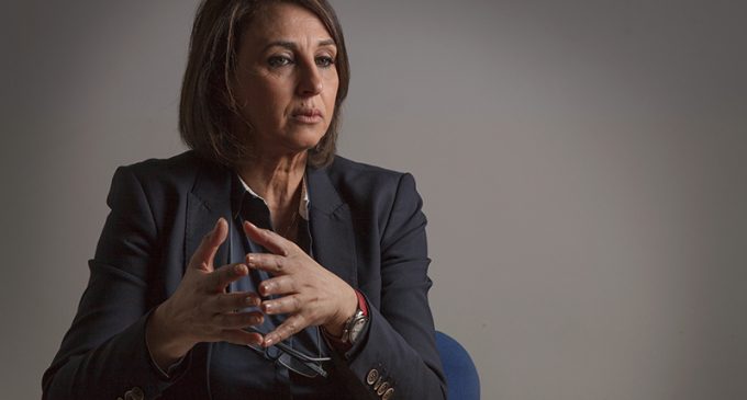 زعيمة اليسار في المغرب تهاجم سياسيات الحكومة وتحذر من انفجار وشيك بسبب عجز السلطة عن السيطرة على زمام الأمور وباستهداف القدرة المعيشية وتقييد الحريات وتدعو لمحاربة الفساد والمافيات بلا هوادة وتوزيع عادل للثروة