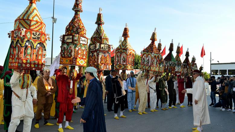 موكب الشموع.. احتفال فريد بذكرى المولد النبوي في المغرب