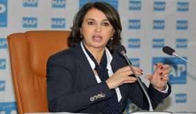 تسعى للظفر بمقعد برلماني.. نبيلة منيب تُزكِي نفسها وكيلة للائحة الجهوية لفيدرالية اليسار بجهة الدارالبيضاء
