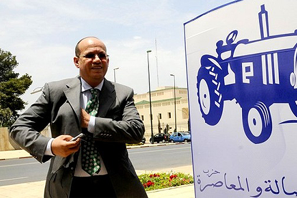 أسرار تنشر لأول مرة حول تأسيس المستشار الملكي الهمة لحزب الأصالة والمعاصرة وتفاصيل مثيرة حول عدم إستقبال محمد السادس لوهبي بعد إنتخابه أمينا عاما للبام