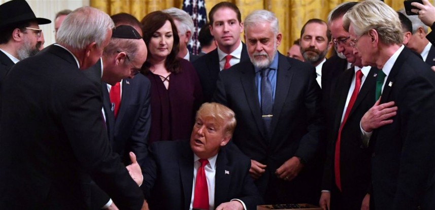 صفقة القرن وسقوط الدُّوغْمائِيَّة الشّعْبَوِية بغرب آسيا؟!