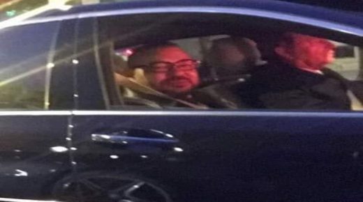محمد السادس في جولة مسائية رفقة سائقه الخاص في شوارع وأحياء أكادير
