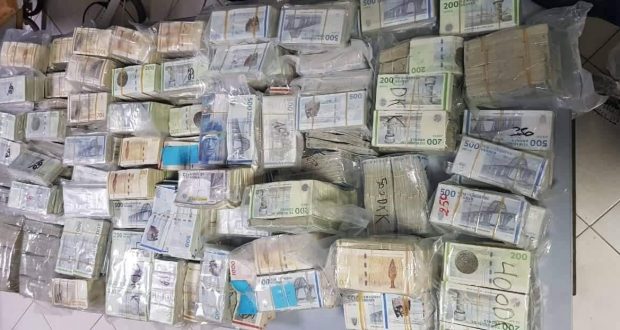 مستجدات في قضية تهريب أكثر من مليارين ونصف من العملة الأجنبية من القصر الكبير