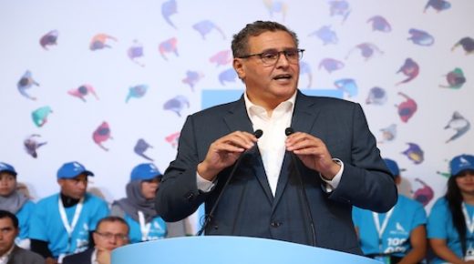 الوزير الملياردير أخنوش يتبرع بـ100 مليار سنتيم لمواجهة فيروس “كورونا” بالمغرب