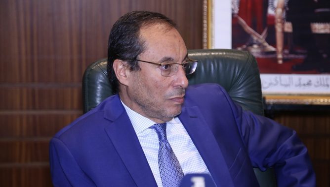 فيروس “كورونا” يضرب الحكومة المغربية والوزير المُصاب يقول: أنا بخير ودرت الحجر الصحي مع عائلتي لمدة 14 يوم وغادي نمارس مهامي عن بعد