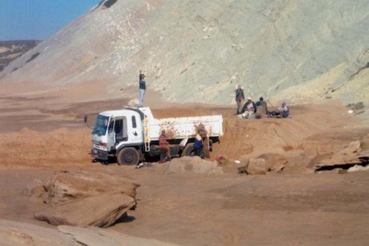 تقرير أممي: 10 ملايير متر مكعب من الرمال المستعملة في المغرب مسروقة ومنهوبة