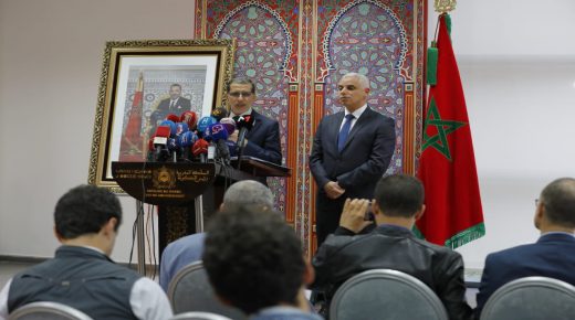 وزير الصحة يُنهي جدل نفاذ الكمامات: المغرب يتوفر على مخزون يقدر بـ12 مليون كمامة