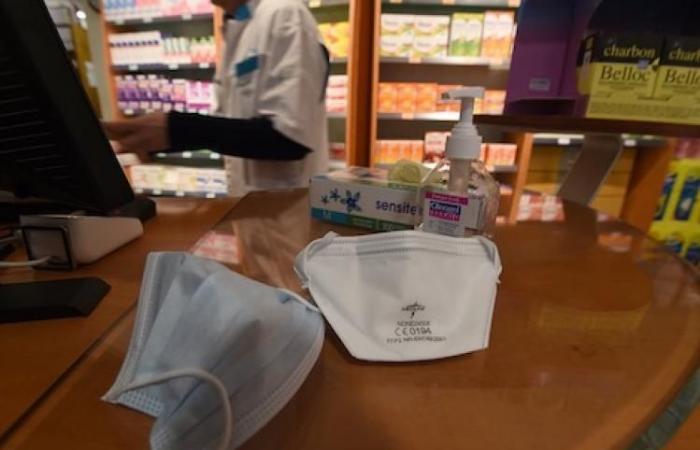 بتعليمات من محمد السادس.. المغرب يفتتح معملا لإنتاج المطهرات الكحولية