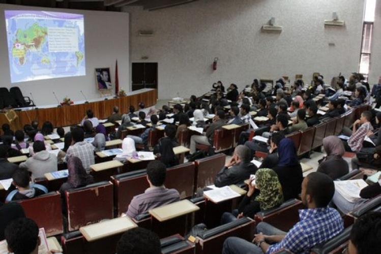 بعد إعلان إغلاق المدارس والجامعات والمعاهد.. هل التدريس عن بعد ممكن في المغرب؟