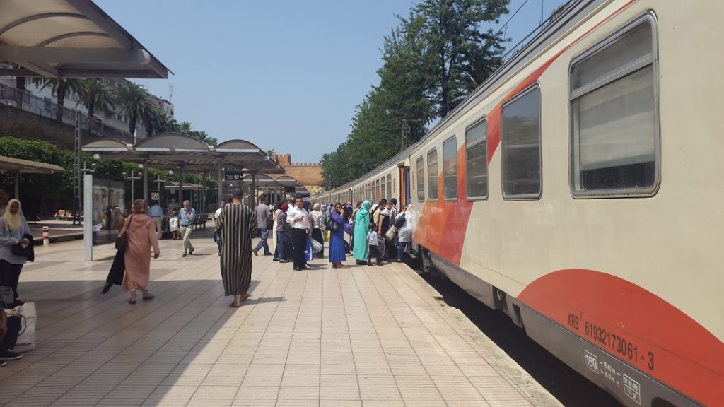 بسبب كورونا.. تعديل برنامج سير القطارات لتتلاءم مع انخفاض حركة التنقلات