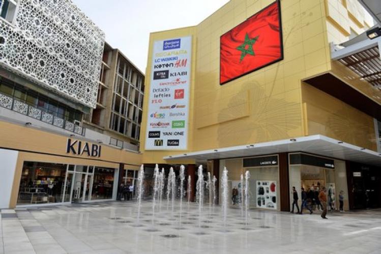 فيروس “كورونا” يضرب المركز التجاري “الرباط سانتر”