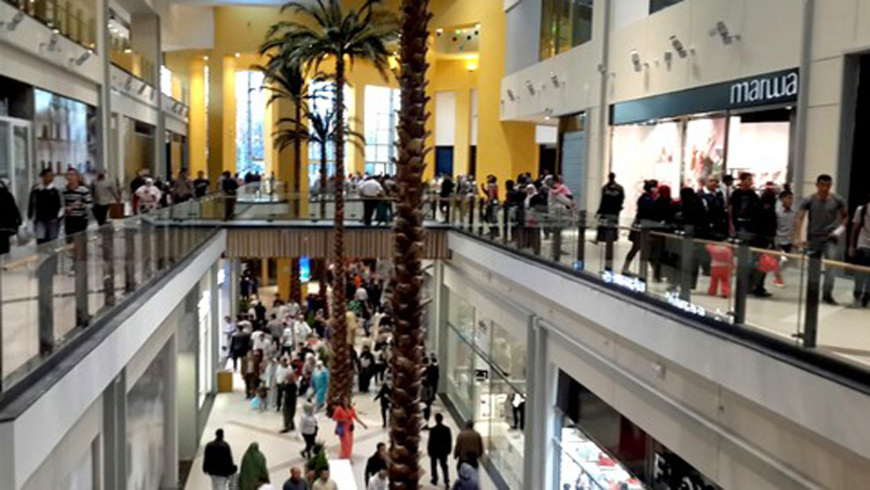 إغلاق أكبر مركز تجاري في فاس بعدما تحول إلى بؤرة لانتشار فيروس كورونا