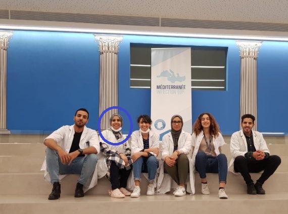 ابنة الدارالبيضاء وتبلغ 27 سنة.. من تكون المغربية الوحيدة في فريق عمل البروفيسور ديدييه مكتشف العلاج ب”الكلوروكين”؟