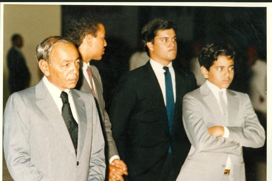 الأمير هشام ينشر صورة نادرة له رفقة محمد السادس.. وهذا ما قاله عن الراحل الحسن الثاني