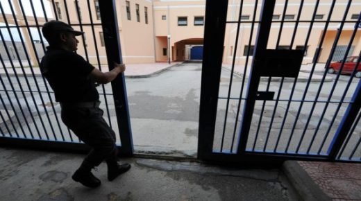 فيروس كورونا يتغلغل في المؤسسات السجنية المغربية.. وهذه هي التفاصيل!