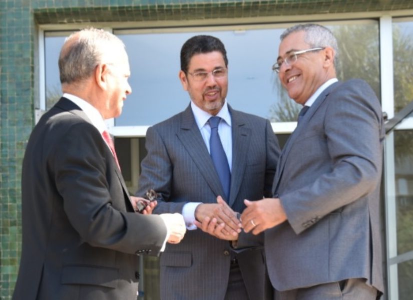 مقرب من وزير العدل يكشف لجريدة “الصحافة” الإلكترونية تفاصيل ومعطيات جديدة حول مشروع قانون “تكميم الأفواه” والدور الخطير الذي لعبته النيابة العامة في إعداد مشروع القانون لفرض رقابة كبيرة على الرأي في المغرب وعلى معارضي قرارت المسؤولين