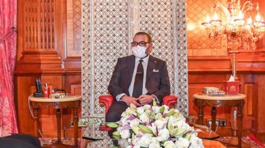 الملك محمد السادس يتبرع بمليون كمامة طبية لفائد مهنيي قطاع الصحة