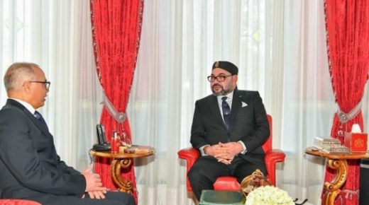 الملك محمد السادس يمدد مهلة “لجنة بنموسى” إلى يناير المقبل