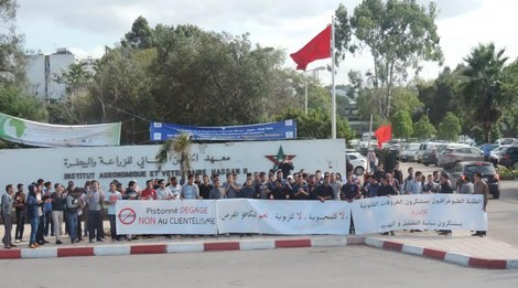 فضيحة مدوية. إدارة معهد الحسن الثاني للزراعة والبيطرة تُجبرُ مهندسي وبياطرة الغد على إفراغ الغرف بداخلية المعهد قبل نهاية شهر يوليوز المقبل وتعرضهم لخطر الإصابة بفيروس “كورونا”.. وهذه هي التفاصيل!