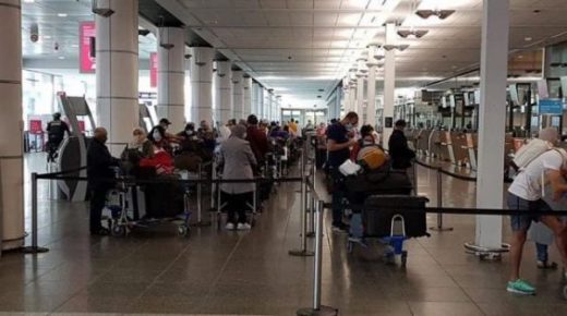 المغاربة العالقون بالخارج.. تفاصيل وصول أزيد من 300 مواطن مغربي عائدا من كندا إلى مطار أكادير المسيرة