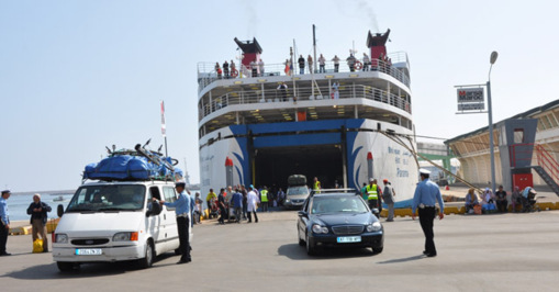 نجل سفير مغربي يحكي كواليس مثيرة حول رحلة عودة مغاربة من إيطاليا باتجاه طنجة عبر الباخرة