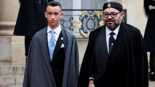 ولي العهد مولاي الحسن لم يجتز امتحانات الباكالوريا لهذه السنة وهذه هي الكواليس الكاملة لنجاحه بميزة “حسن جدا” طبقاً للنظام التعليمي الفرنسي وعدم متابعة دراسته في المدرسة العمومية المغربية!