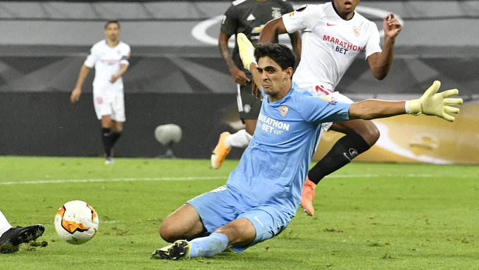 الدوري الأوروبي.. المغربي بونو يقود إشبيلية للنهائي على حساب يونايتد