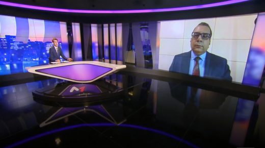 المنار اسليمي على ميدي1.. صراع أجنحة بالجزائر يدفع نحو عشرية سوداء جديدة