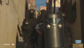 فيديو لتدخل عناصر الـ BCIJ بطنجة ضمن عمليات أمنية متزامنة لتفكيك خلايا إرهابية بأربعة مدن