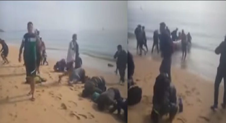 مغاربة “يسجدون شكرا” بعد وصولهم إلى سواحل إسبانيا عبر قوارب الموت (فيديو)