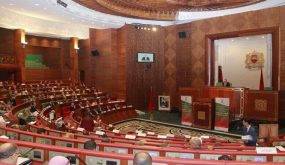 افتتاح الدورة الاستثنائية لمجلس المستشارين