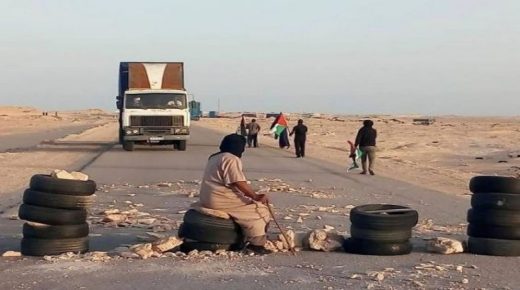 يعيشون وضعية كارثية!.. سائقون مغاربة عالقون في موريتانيا يناشدون محمد السادس لإنقاذ حياتهم ويطالبون الأمم المتحدة بحمايتهم من الإنفصاليين