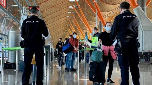 إسبانيا تُخطط لاعتماد “جواز التلقيح” ضد كورونا من أجل السفر والتنقل