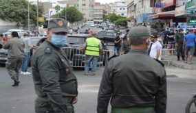 تمديد فترة العمل بالإجراءات الاحترازية وحظر التجول الليلي