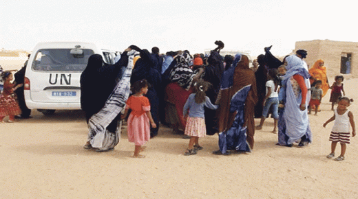 الجزائر تفرض سجناء جماعيا على صحراويي تندوف وتمنعهم من الخروج