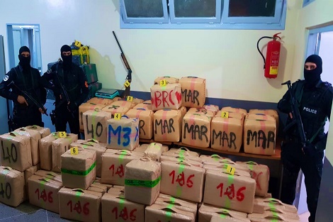 التفاصيل الكاملة لحجز طنين و10 كلغ من مخدر الشيرا بالقنيطرة