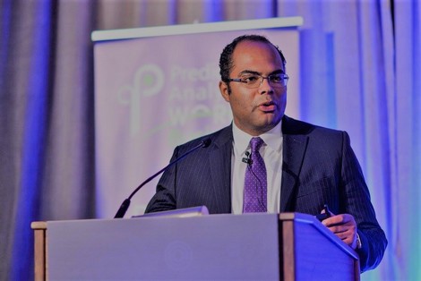 بْرافو للكفاءات المغربية!.. بروفيسور مغربي يُصمم‭ ‬أداة‭ ‬جديدة‭ ‬للتنبؤ‭ ‬بالبؤر‭ ‬وعدد‭ ‬حالات‭ ‬الإصابة بكورونا