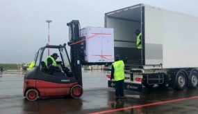 المغرب يتوصل بمليون جرعة من لقاح “سينوفارم” وشحنة أخرى جديدة في طريقها إلى البلاد