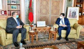 السيد ناصر بوريطة يتباحث مع نظيره الموريتاني