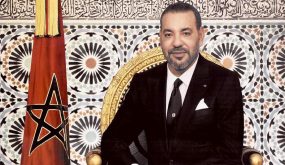 الملك محمد السادس يهنئ الرئيس الفرنسي بمناسبة احتفال بلاده بعيدها الوطني